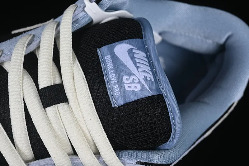 All Categories Nk SB Dunk Series Nk SB Dunk Low Low-top sneakers Nike SB Dunk Low "Aluminum" Black, blue and white hook Low-top casual sneakers HF3063-400